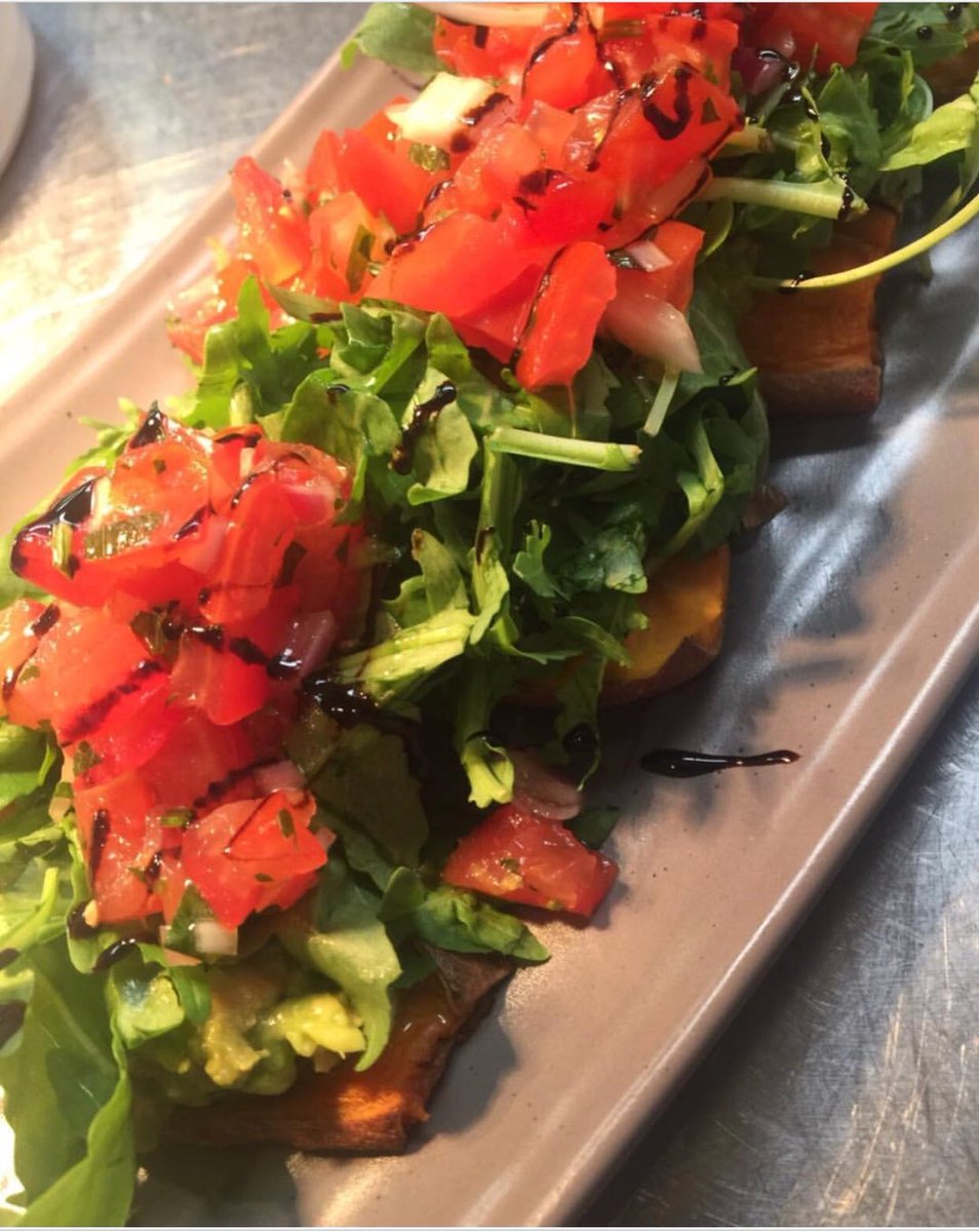 Try our SUPER HEALTHY -> Sweet Potato Toast + Avocado + Rocket Leaves+ Tomato Salsa! 
Available everyday for Breakfast & Brunch! #thespitjack #spitjack #cork #corkfoodie #corkbrunch #brunch #breakfast #sweetpotatotoast #avocado #tomatosalsa #fresh #vegan #healthy #superhealthy