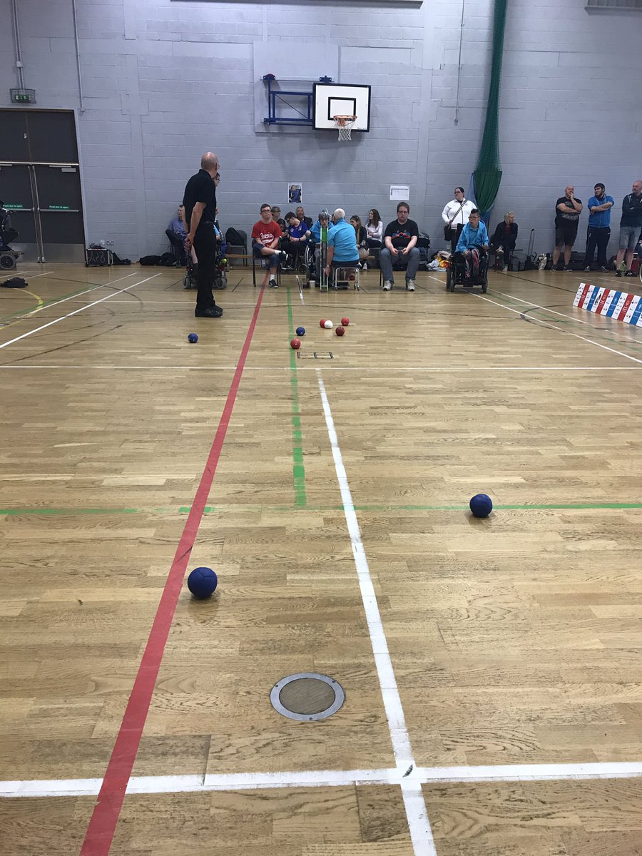 kcthumwood's tweet photo. It's all going on here at the #LeslieMartinMemorialCup tournament at #TalbotSchool π it was a close score for @SheffieldSmash2 in their first game: 3 - 5 π΄βͺοΈπ΅ #DontQuitDoIt #BocciaEngland #sheffieldissuper #SheffieldSmashers #Boccia https://t.co/lO6SV4A8S7