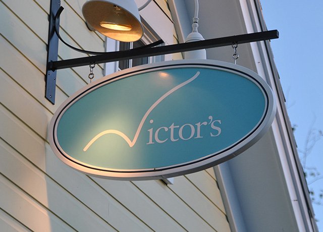 CapeRestoWeek's tweet image. Guess Who’s Coming to Dinner… Victor’s is the new kid on the #CCRW block putting creative twists to your favorite dishes. Scallops &amp;amp; bacon, sure! Scallops, bacon, AND watermelon - WHOA! 

The rest of their menu is up on the site! bit.ly/CCRW18