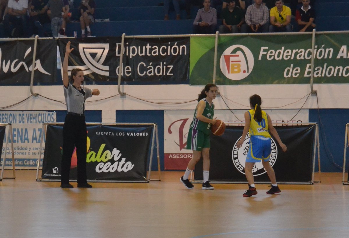 FAB_Andaluza's tweet photo. #CADEBAIF2018 ⛹️♀️
✅ Final
🏀 @CanteraUnicajaC - @cdgines
⏱ 3º cuarto: 57 - 35
📺https://t.co/MUUIjYyCaw
@FAB_Malaga @SevillaFaB https://t.co/NeoUWHKXll
