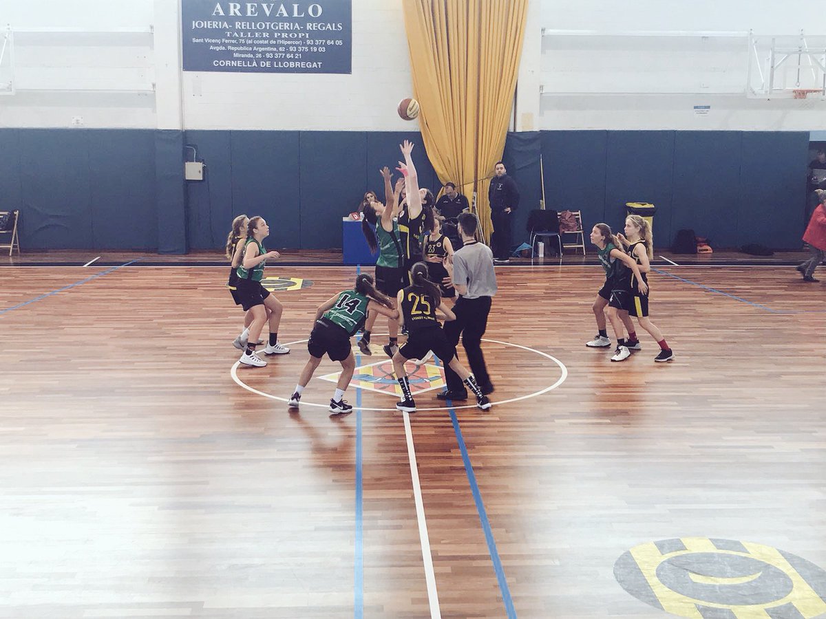 ASRBasketAlmeda's tweet photo. 🏀 #IF2ALM 62 - @BasquetLloret 63

#adnAlmeda #jornadaAlmeda #basketAutèntic https://t.co/nrNAwTrBP1