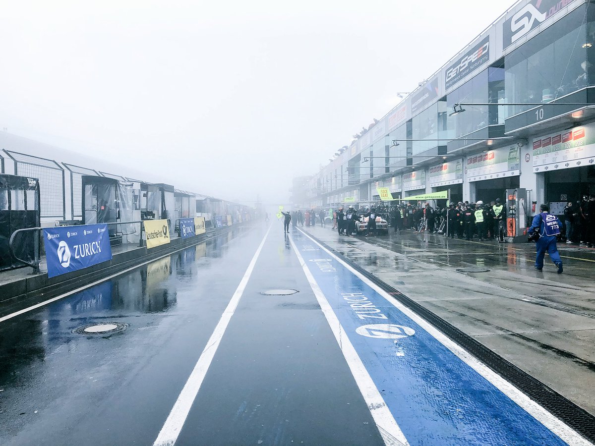 GTendurance_'s tweet photo. #24hnbr - #redflag for safety reasons ... possible #restart 02:10 ... current P1 - @blackfalcon #amg4...
📷 @brunos_sacco https://t.co/kwk8mKJiDo