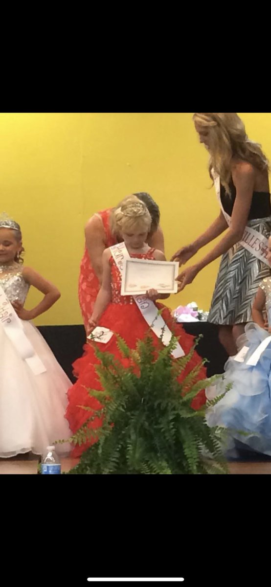 The first Miss Magnolia Pageant to raise money to go to National Leadership Conference in Baltimore was a success. Here are a few pictures from today’s event. Thank you to all the workers (mommas included)!