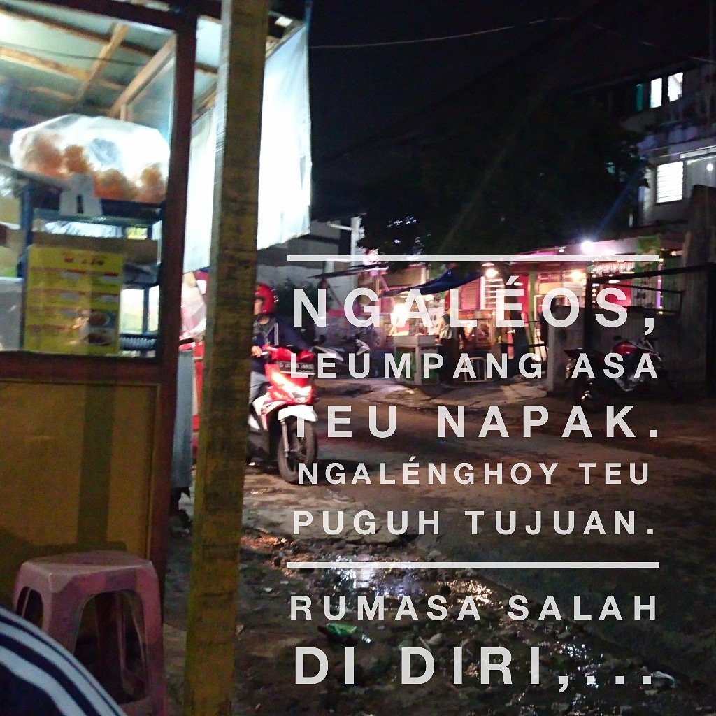 jhendriana's tweet image. Ngaléos, leumpang asa teu napak. Ngalénghoy teu puguh tujuan. Rumasa salah di diri,...

#android #androidphoto #droidgraphy 
#photodroid #photography #photo #Xperia #z3plus #infobdg #atuhlahplis #droidatuhlahplis #indonesia 
#Bandung #quotes