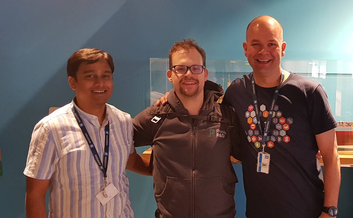 HTTR_UK's tweet photo. Shared from Photos app
1 photo Thanks to @starbuxman for an excellent workshop, you had everybody hooked. Hope you got back to SFO well Josh - looking forward to seeing you at the next @s1p event #SpringOne2018 #SpringBoot #SpringCloud #CloudFoundry https://t.co/CFL3deF04M