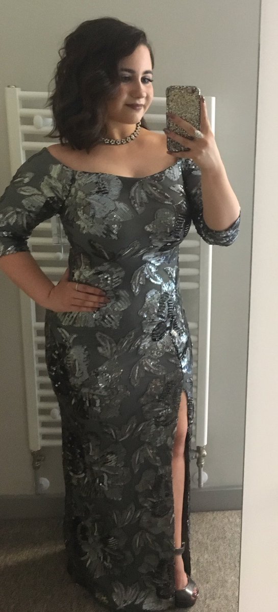 MissAnnieClowes's tweet photo. #EdgeHillGradBall https://t.co/8zPLpe7E7r
