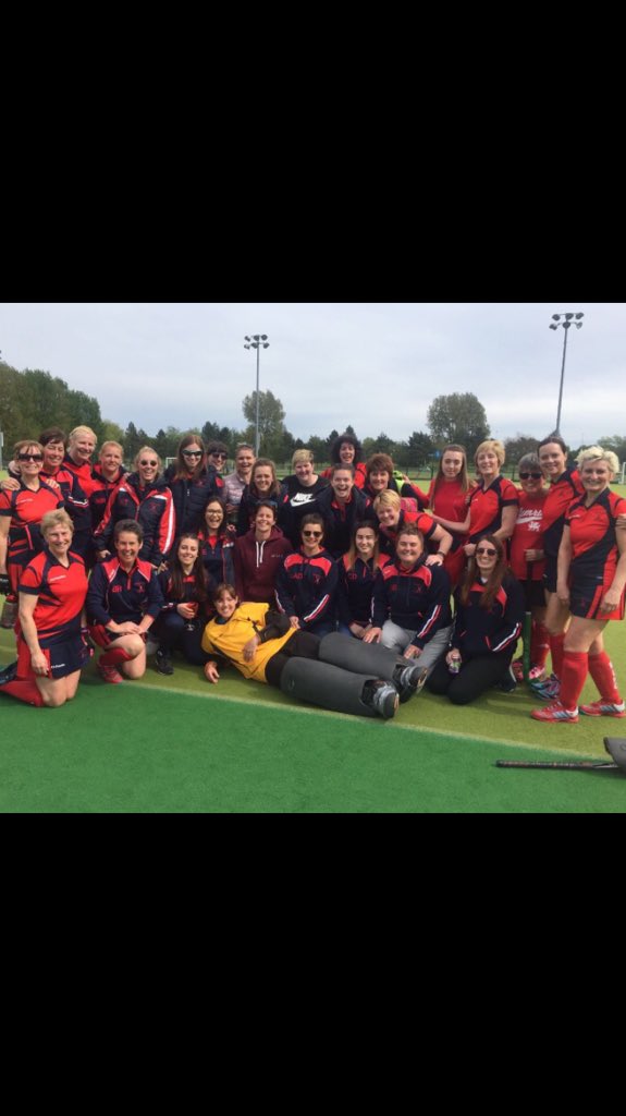 LizG1969's tweet photo. An absolutely fantastic Masters Hockey Weekend in Swansea with this incredible bunch.  Rhondda Ladies Hockey Family ♥️🏑😀☀️@RhonddaLadies @HockeyWales @SportRCT https://t.co/mtye6dqwTY