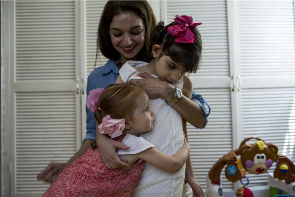 MofDP's tweet image. Mayela Benavides fought for her daughter's right to use prohibited cannabidiol (CBD) oil as treatment for severe epilepsy. In 2015, Grace became one of the first patients to receive CBD in Mexico. 🇲🇽 

📷: @azehbrauskas for @washingtonpost 
#DrugPolicyMuseum
#MothersDay