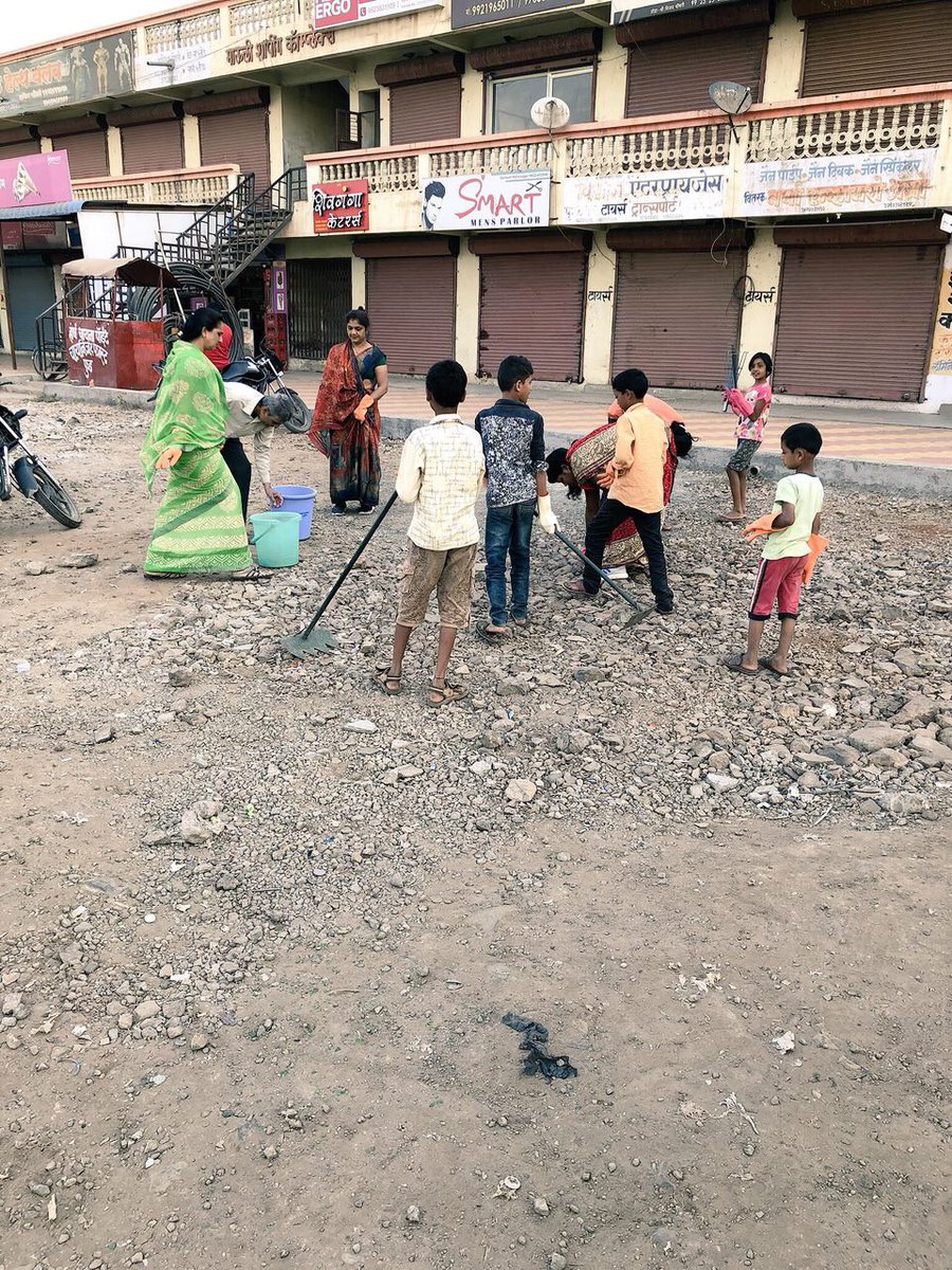 sudarshan_bjp's tweet photo. #स्वच्छ_भारत_अभियान
#Week_49
#मेरा_देश_बदल_रहा_है
#मेरा_गाव_भी_बदल_रहा_है 
#SwachhBharatMission 
#Pune_Bjym_Team 
@abpmajhatv 
@narendramodi_in @Devendra_maha @UNEnvironment 
@PMO_India @BJYM  @transform_ind @temsutulaimsong 
 @swachhbharat @adarpoonawalla @paramiyer_ https://t.co/LeBYNusqeZ