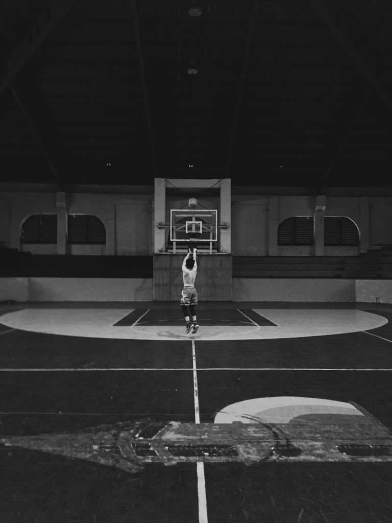 thejairusaquino's tweet photo. ball til’ my arms fall https://t.co/gYaERiVHJs