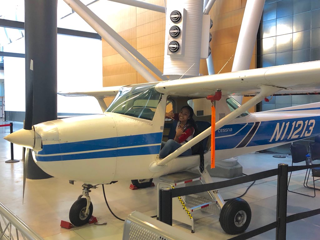 CUkatieC's tweet photo. .@CloseUp_DC students from the Pacific Islands visit the Udvar Hazy Space Center @airandspace  #udvarhazy https://t.co/OgHPE1y2oK