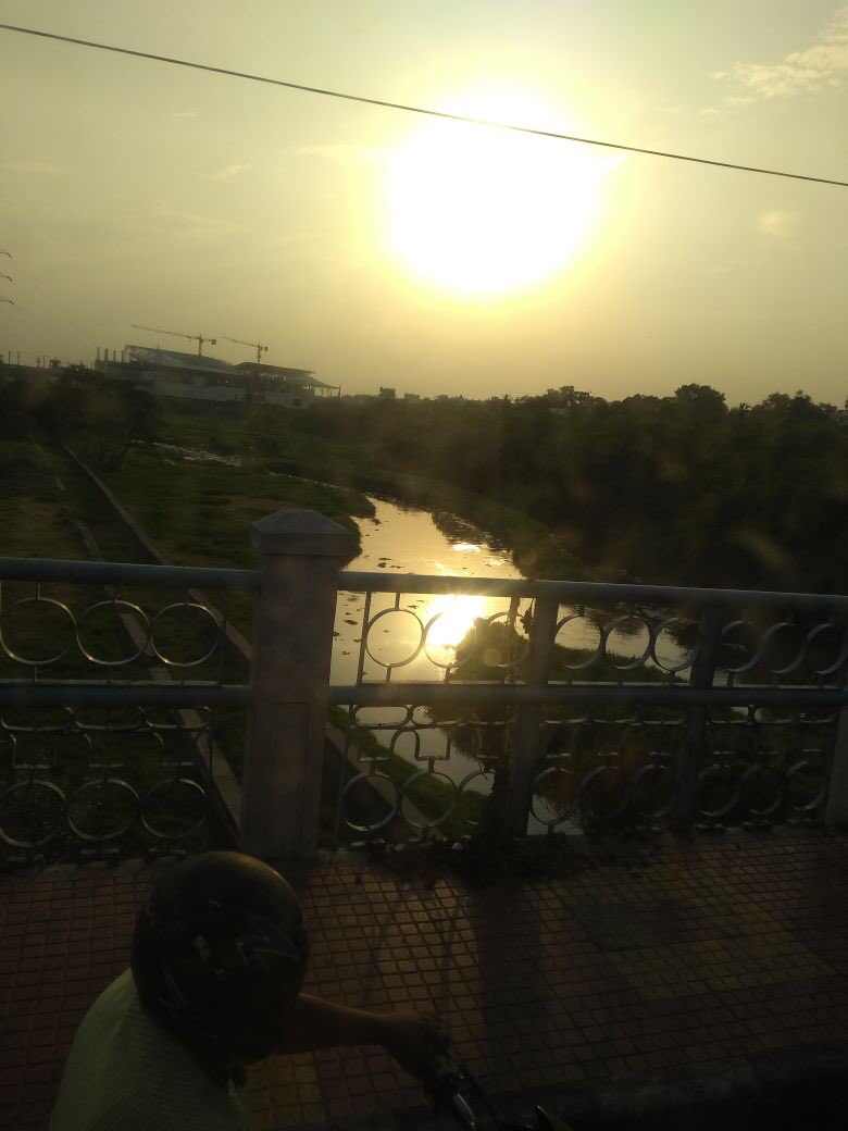Hydbeatdotcom's tweet image. #Sunset at Musi river, puranapool. #Hydbeat #CleanMusi #Hyderabad #Travel #ExploreTelangana #India #Photography #summer #vacation