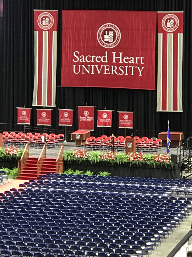 SHUswimPIONEERS's tweet photo. Congratulations to @SHUswimPIONEERS Class Of 2018 Graduates 🎓Anna Brown 🎓 Nicole Pergolotti & 🎓 Emily Shenk. What a wonderful day! #SHUGrad #WeAreShu https://t.co/upXl96TNbP