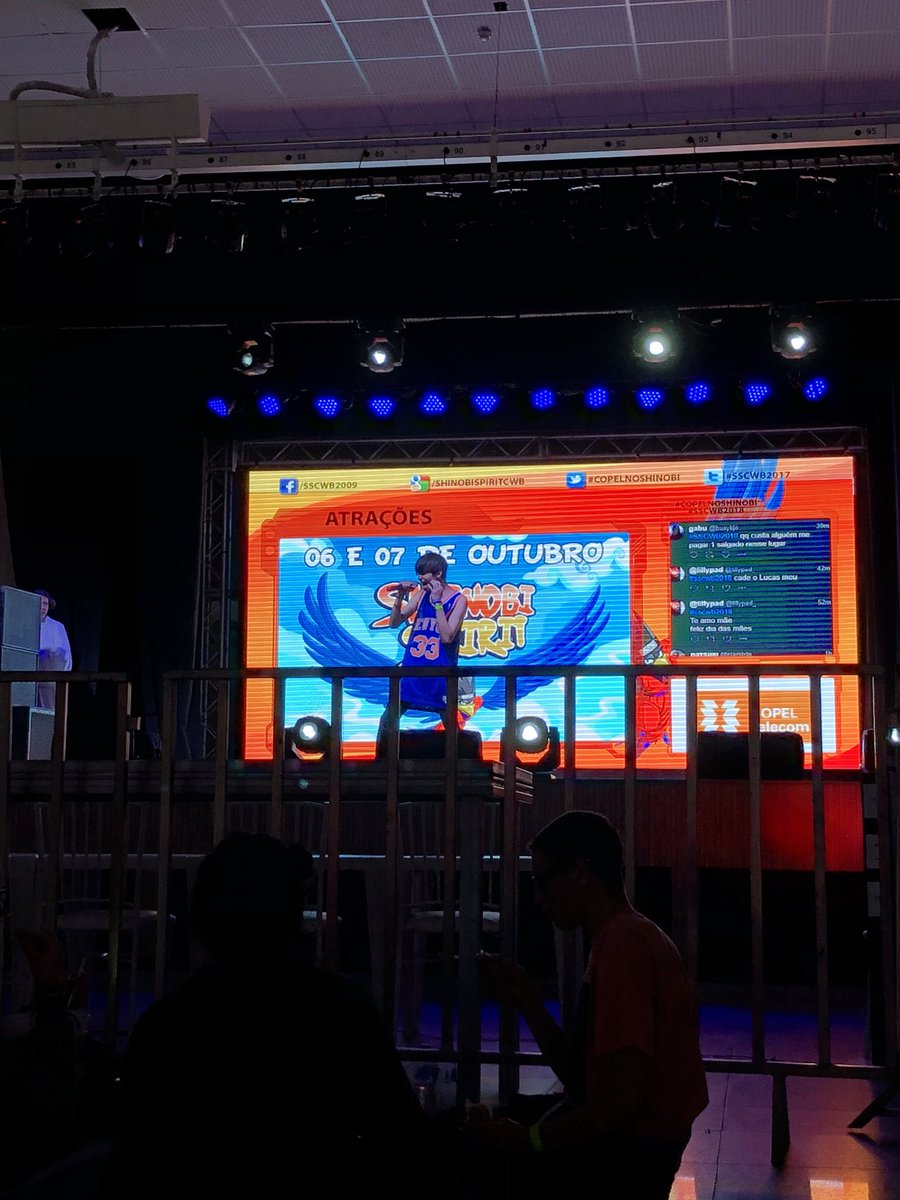 nixxvv's tweet photo. #SSCWB2018 ESSE CARA NÃO SAI DO PALCO https://t.co/cjv6eXaxbm