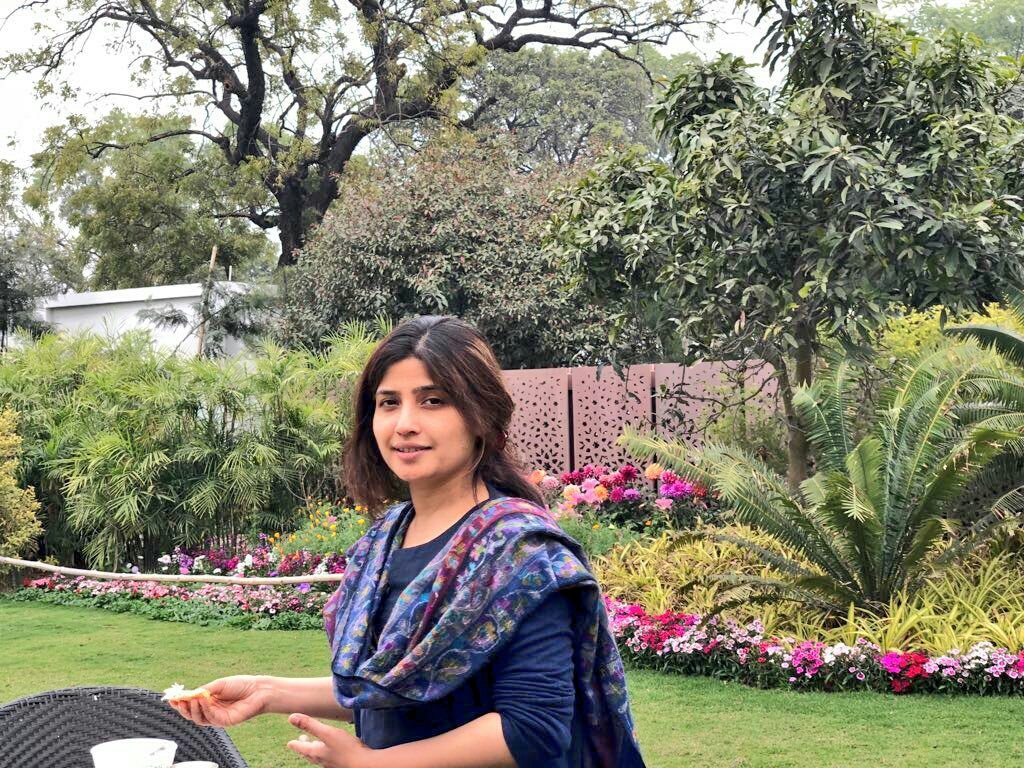 lucknowdt's tweet photo. यूपी की शेरनी..
रीट्वीट तो बनता है 😍😍 https://t.co/efZR4yx5CR