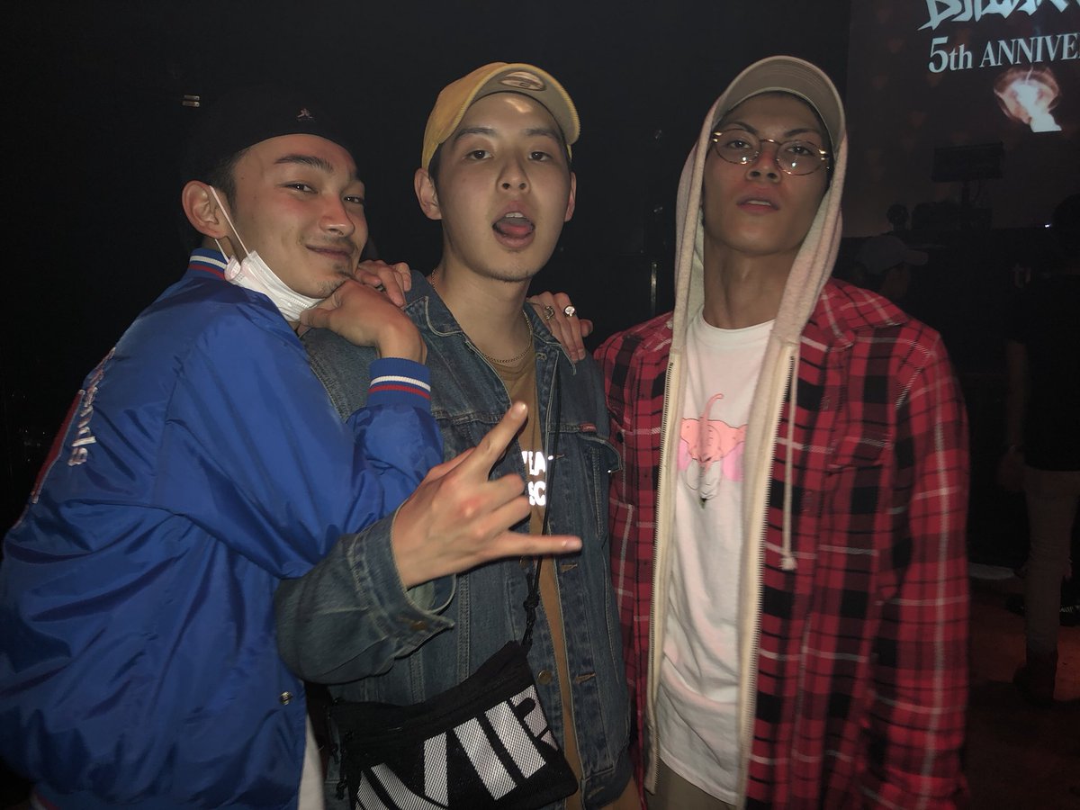 iam_Kyte_vision's tweet photo. #INTERLOCK2018 Tokyo編
"BREAK WALL 5th Ann' "
最高のパーティでした😂🍻
仲間といれるって最高な時間だわ🤦♂️
SALUがキングに見えたわ🤴
BKSかっこよすぎました😢みんな愛してます。 https://t.co/giGDto76J4