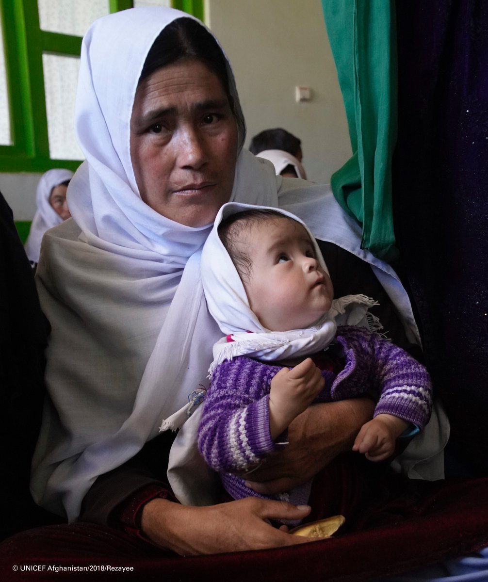 In the absence of health care centres near her, she travelled far from her village to bring her child to a clinic in Daykundi for a check-up, where we met her. Celebrating Mothers today 🙂 #foreverychild, love 💙 #EveryChildALIVE #MothersDay