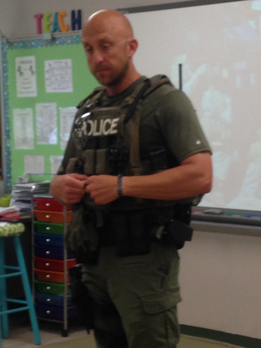 EarlyLearningDr's tweet image. 5th Grade Career Day #duellolearns