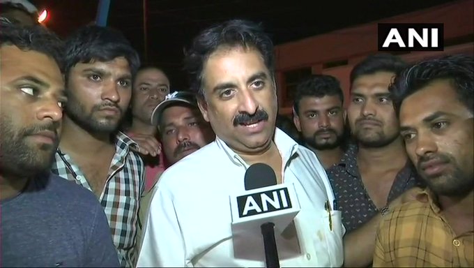 syedsulaiman92's tweet photo. The incident that took place was a pre-planned conspiracy by some people who want create communal disturbances in the city. Govt &amp; police should act now &amp; catch the culprits:  @imtiaz_jaleel, AIMIM MLA of Aurangabad central on clashes which broke out  in #Aurangabad https://t.co/P7wxwQQyIJ