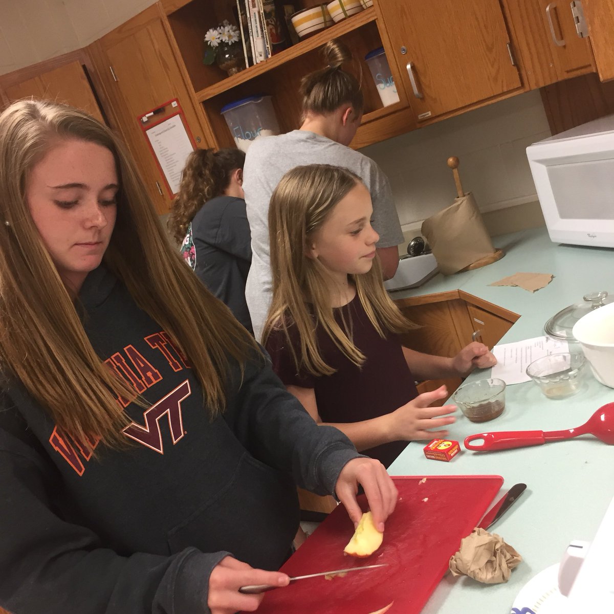 JLSMSFACS's tweet photo. Baked apple recipe for the microwave cooking module. Students prepared this dessert item in the microwave and were able to sample their creations. https://t.co/MCeI3AZnq4