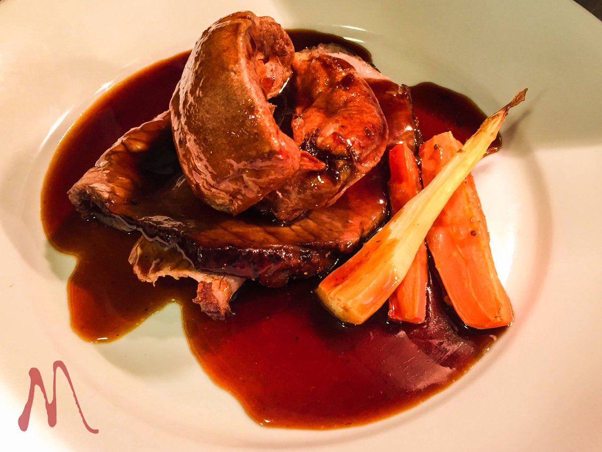 MorgansSY1's tweet photo. Morgan's Sunday roast only £10.95 With free refills on gravy and veg! https://t.co/YbxdHjU1Dt