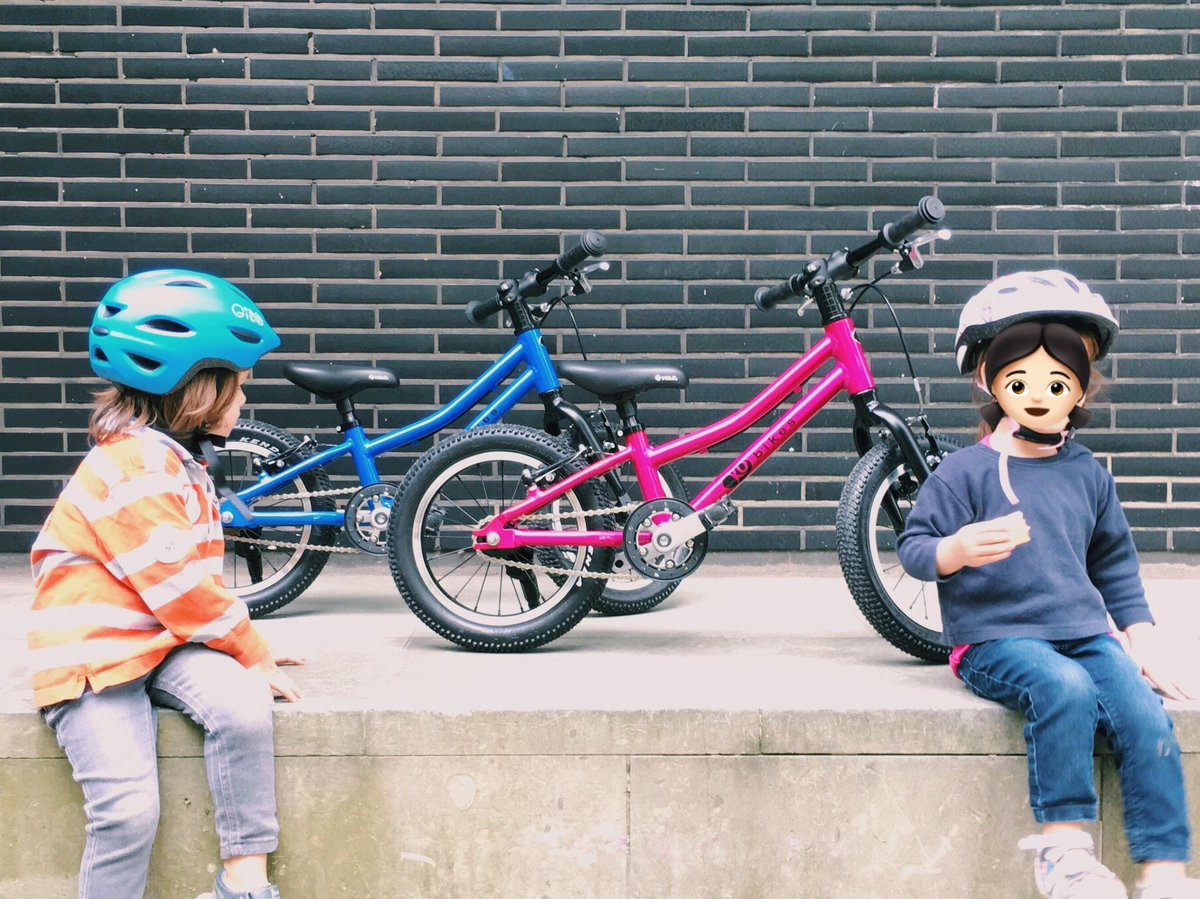 kowi_k's tweet photo. cornern mit den neuen Rädern. Jemand eine Idee wo ich winzige drop bars & cycling caps herbekomme? 😬
#nplus2 #twindadproblems #kubikes https://t.co/PRvroqz6WS