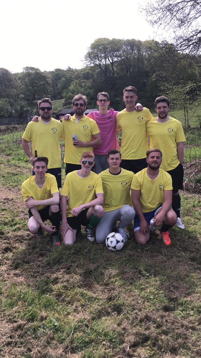 vivalachincfc's tweet photo. Well what can we say @vivalachincfc has moved from the virtual world to the real world. We competed in our first ever tournie and smashed it. We got to the semi finals but lost on penelties. Thanks @gethinlefty @ukzrob for scoring some banging goals #wearevivalachinc https://t.co/8vt9MvtTyI