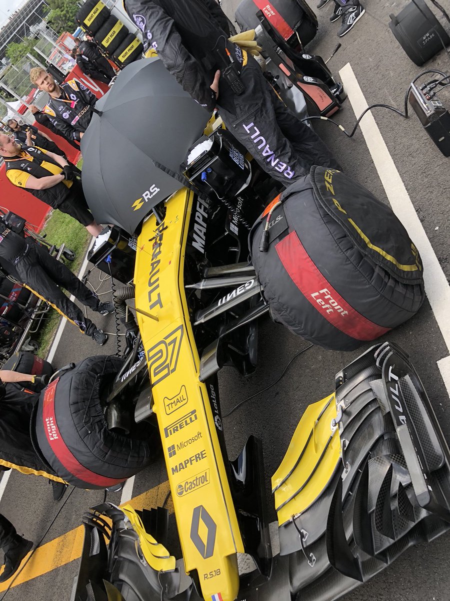 AlpineF1Team's tweet photo. Umbrella out, helmet on, drivers in ✅

#RSspirit #SpanishGP #RACEday https://t.co/UN6GomKpyA
