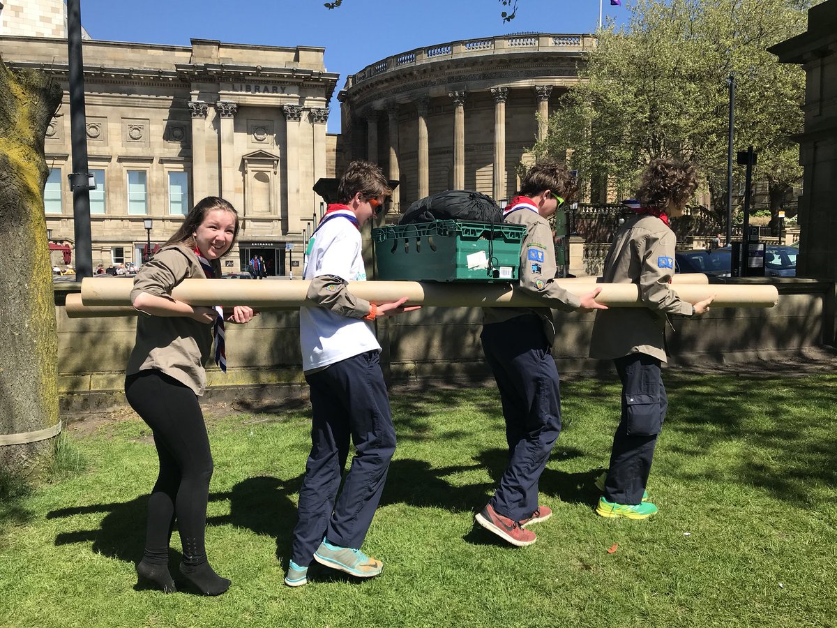 TitansExplorers's tweet photo. Nailing those challenges today on @NW_Hunt @ShelterBox Scavenger Hunt
Hoping to bring back the trophy for @CheshireScouts 
What #BigGreenBox 
#iScout #ScoutingForAll https://t.co/KNjwoNOtfP