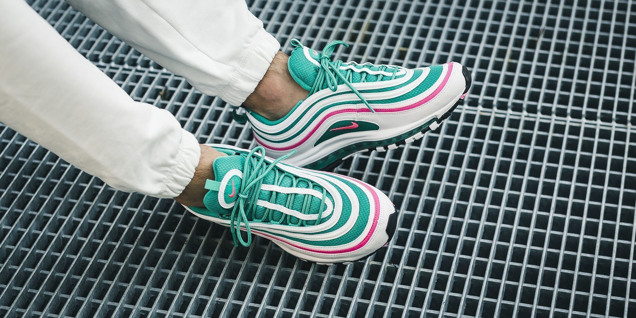 Nike air max 97 white/pink blast-kinetic green-black top