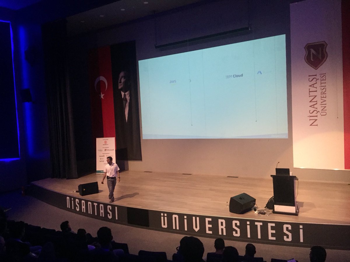 CuneytYilmazz's tweet photo. Örneklerle dolu sohbet havasıyla geçen bir oturum oldu, teşekkürler @hmert #devnotsummit https://t.co/LaPreUMhRz