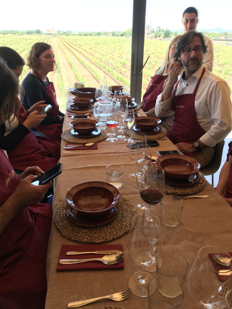 sandrallabres's tweet photo. Pero que ricos estos #fideusdevermar que nos han servido en @Vinos_Ferrer maridados con vinos ecológicos #pedradebinissalem 🍇🍷 @BinissalemDO @SomDeMallorca @EcoDeMallorca
#MallorcaInspira #WineDaysDOBinissalem #SomDeMallorca https://t.co/dUwg6zluHv