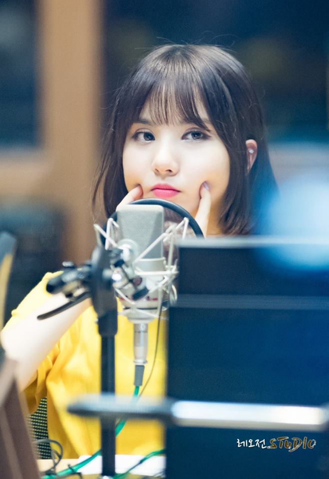 ANTHElAGARDEN's tweet photo. 〔 🌷 〕

Iris들～♡

Dengarkan Siyeonnie dan ketiga pemeran Facade lainnya di Oven Radio malam ini! Sst, spoiler menanti kalian~! #OvenRadioFacade https://t.co/M03O2msieD