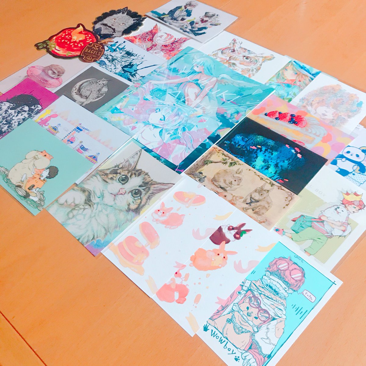 10i7's tweet photo. ポスカ妖怪と化したけど、やっぱり1日じゃたりなかった、、、無念、、、、、、

#デザフェス戦利品 https://t.co/A54Stxcv4N