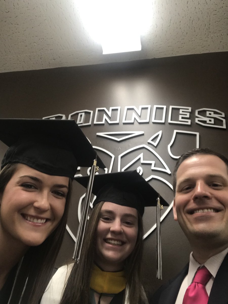 JesseFleming83's tweet photo. The best day. A degree in chemistry and a bachelor’s done in 3 years. Stars. Will miss you Mar. Kenna excited for 1 more year. https://t.co/zwZunFE1Dd