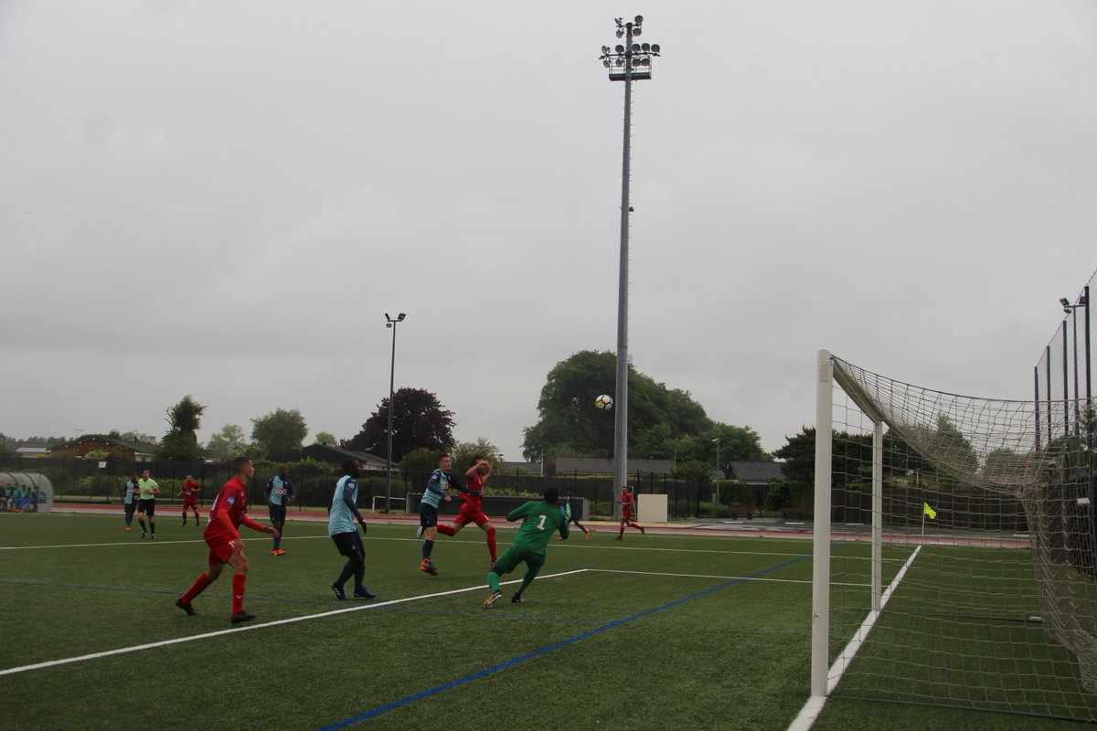 fcchartres's tweet photo. Retour en images sur la rencontre d'hier opposant le @HAC_Foot  au FC #Chartres.  

#AllezChartres #TeamChartres #HACFCC https://t.co/8c2tC7Aqri