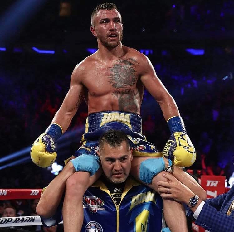 Boxing_Exposure's tweet image. Numbers Of Fights To Become A 3 Weight World Champ:

Floyd Mayweather - 34
Manny Pacquiao - 41
Vasyl Lomachenko - 12

This man is a very special talent! 🔥🔥🔥