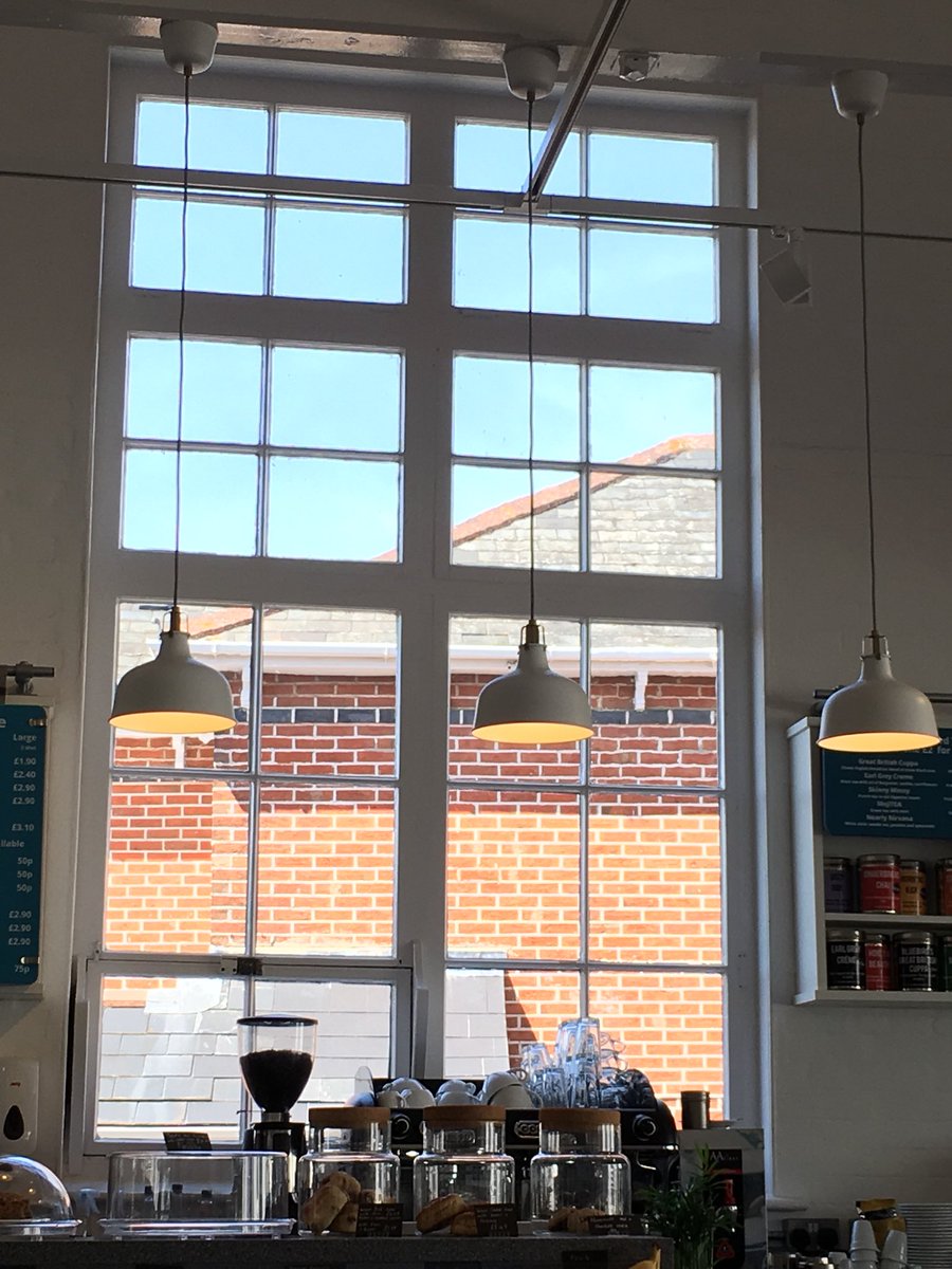 HBrandt18's tweet image. Lovely day at @StBarbeMuseum &amp;amp; the airy &amp;amp; bright #OldSchoolCafe, listening to live music. Beautiful #Springlines exhibition on until 10 June