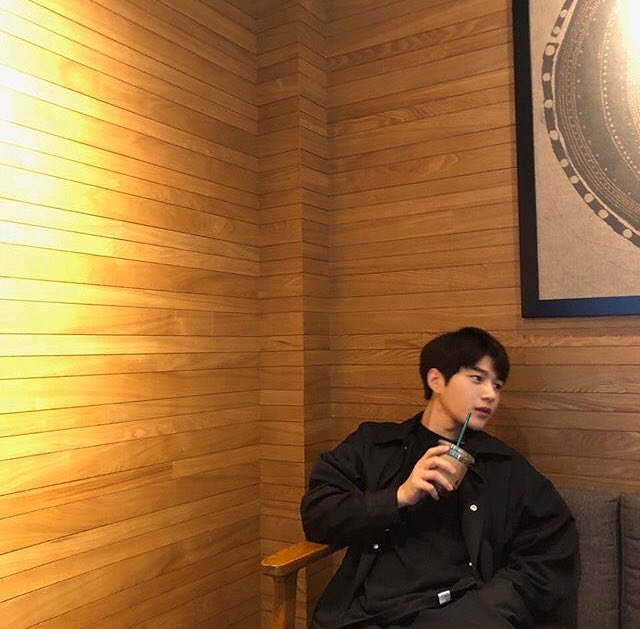 NthnMiguel's tweet photo. *drinks another iced coffee to get through the day* https://t.co/8B3zfDGsWe