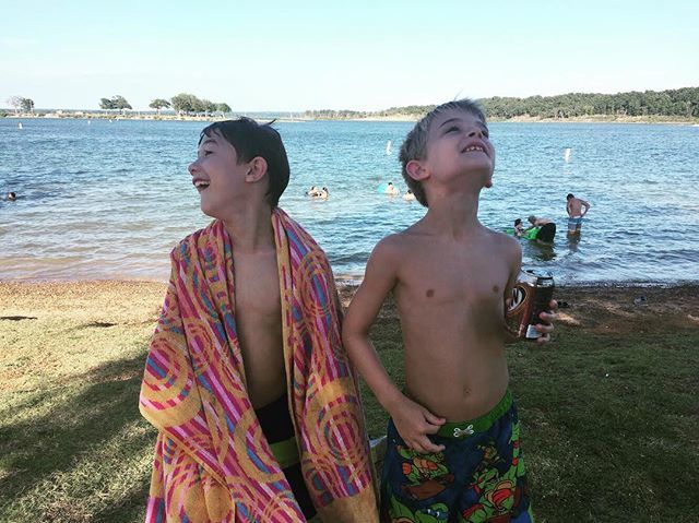 jencoleICT's tweet photo. There’s nothing I love more than giggling thru life with these two. Everyday is Mother’s Day with these little men! 💕💕 | #mothersday #boymomlife #laketexoma #laughthroughlife https://t.co/065KRWGWHJ