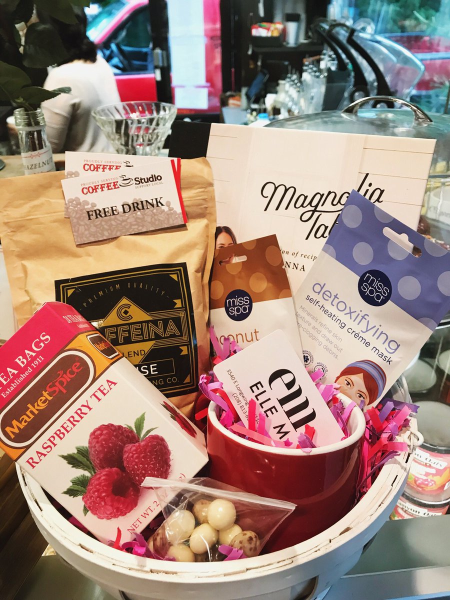 CoffeeStudio1's tweet photo. Mother’s Day Raffle! 💐 Be sure to grab Mom a coffee and enter her in the raffle! Drawing will be on Monday 😊 https://t.co/NG1qaC9vp3