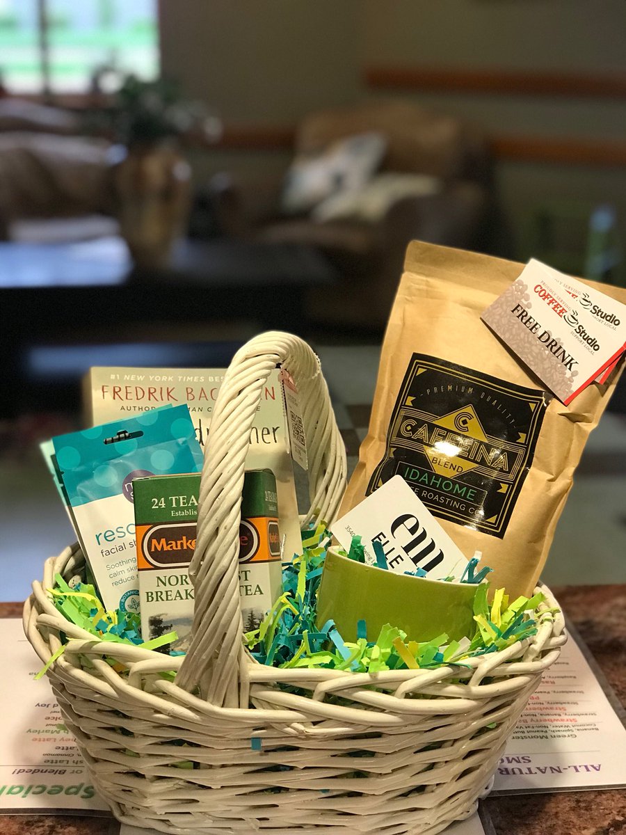 CoffeeStudio1's tweet photo. Mother’s Day Raffle! 💐 Be sure to grab Mom a coffee and enter her in the raffle! Drawing will be on Monday 😊 https://t.co/NG1qaC9vp3