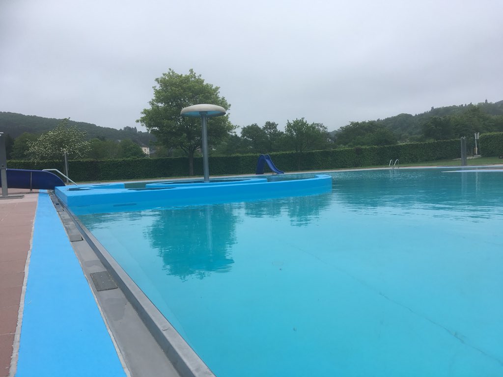 CampingKaul's tweet photo. 100% vol - Maar nu is de buitentemperatuur nog maar 12 graden. https://t.co/YSJtyiUyUt