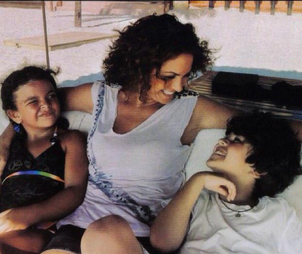 LatinosBRA's tweet photo. Hoje é dia das mães aqui no Brasil e nós relembramos o #EspecialLB que fizemos há um ano às mamães super queridas sã música latina: https://t.co/1bimf51wMM https://t.co/SBOTgMwWAt