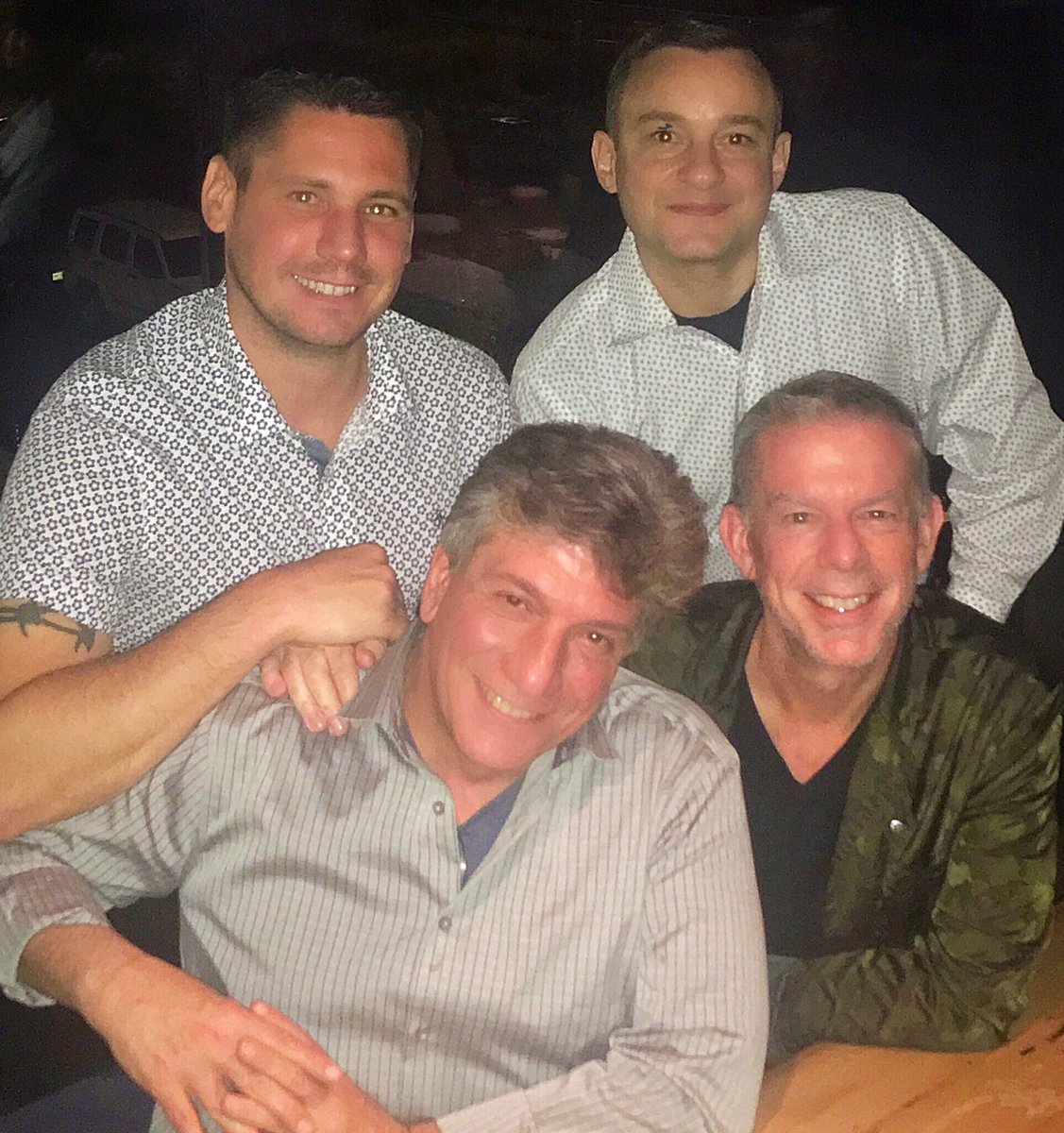 Elvis Duran (elvisduran) Twitter