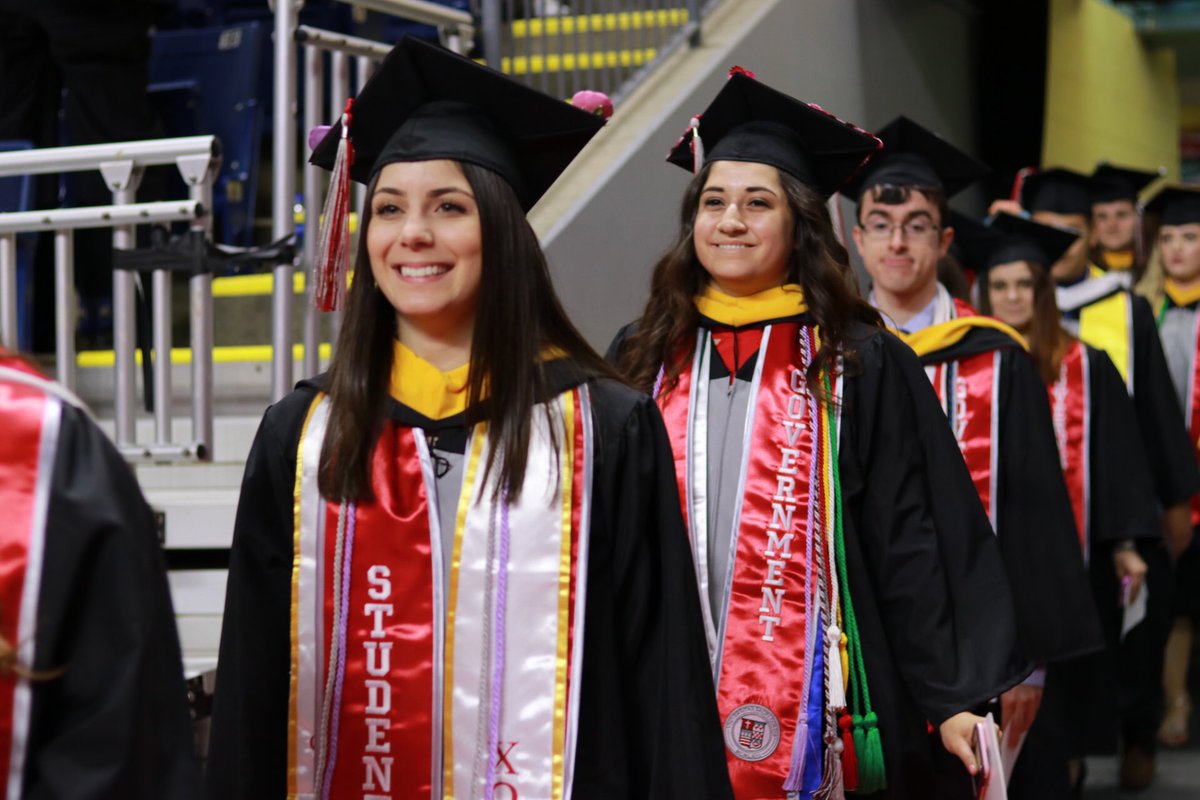 sacredheartuniv's tweet photo. The Class of 2018 has arrived! #GradSHUation #SHUgrad #WeAreSHU https://t.co/9touV0xOGq
