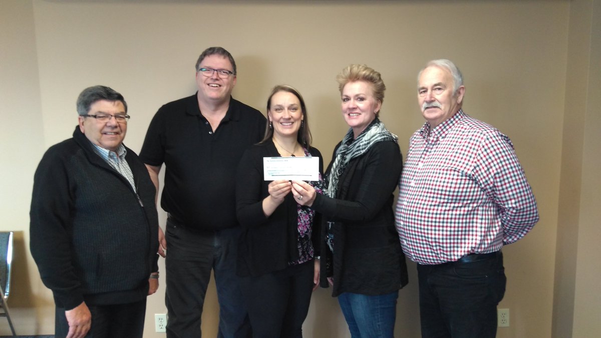 nbafbabanb's tweet photo. Généreusement, @TD_Canada appuie des organismes de bienfaisance partout au Canada et continue d’appuyer l’Association des banques alimentaires du N-B en faisant don de 5 000 $ cette année. Merci à la Banque TD de nous aider à lutter contre la faim #FinDeLaFinNB #EffortDeLEquipeNB https://t.co/iTvYlltkqC