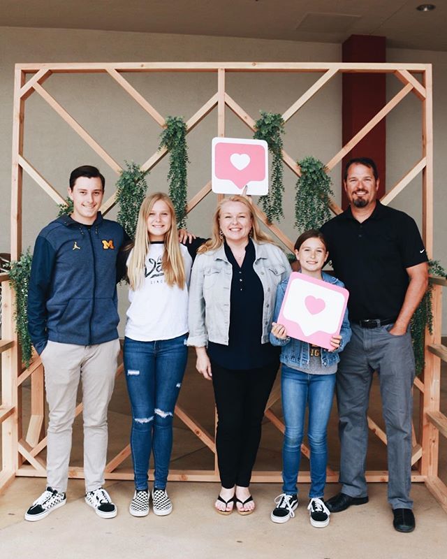 CrossroadsCA's tweet photo. #Instagram: Happy Mother’s Day! Round up the whole family this morning, and we’ll see you at 9 or 11am today! #crossroadsca https://t.co/5rEG5zwoAa https://t.co/J9nqyXd8X4