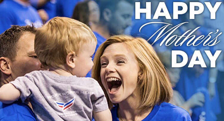 okcthunder's tweet photo. Happy to celebrate all our Thunder Moms today! 💕 #HappyMothersDay https://t.co/30GSz6lORG