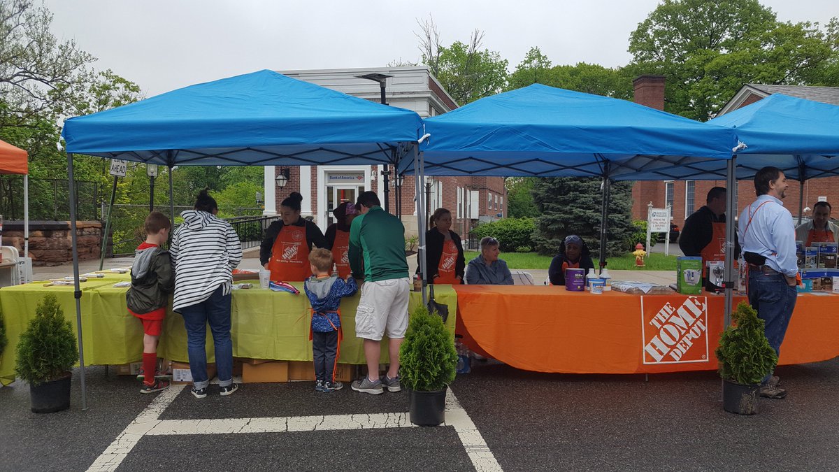 Robinbacchus2's tweet photo. Glenridge Eco Fair @0928_home https://t.co/PIZuuAW7DV